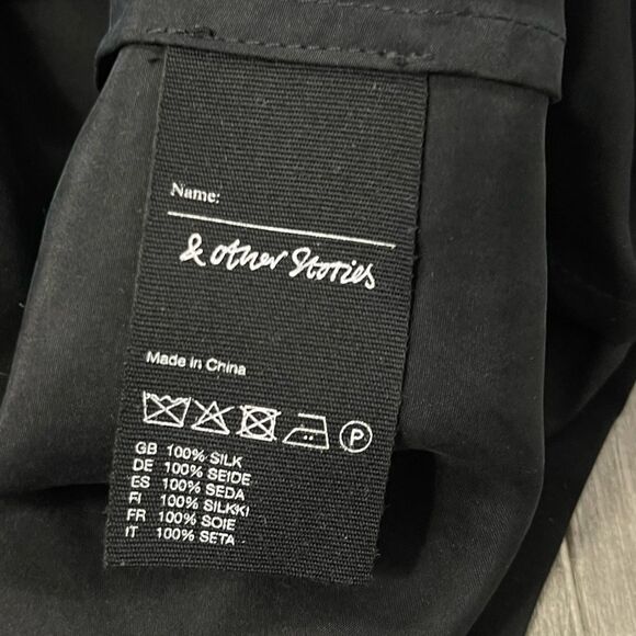 & Other Stories Black 100% Silk Hourglass Pinup Goth Midi Dress Pockets 36 S 4 - Picture 12 of 16